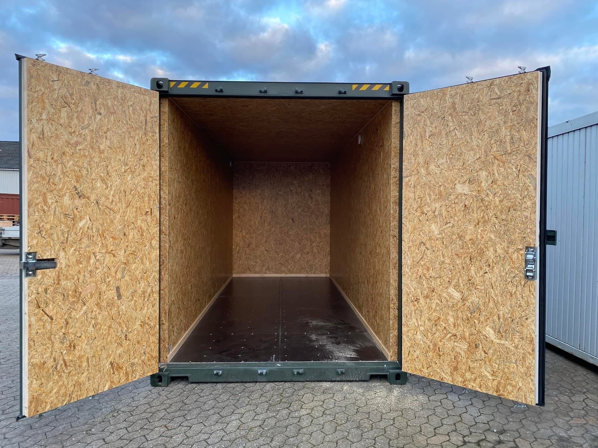 20 fots grøn high cube isolerad container åben dørs