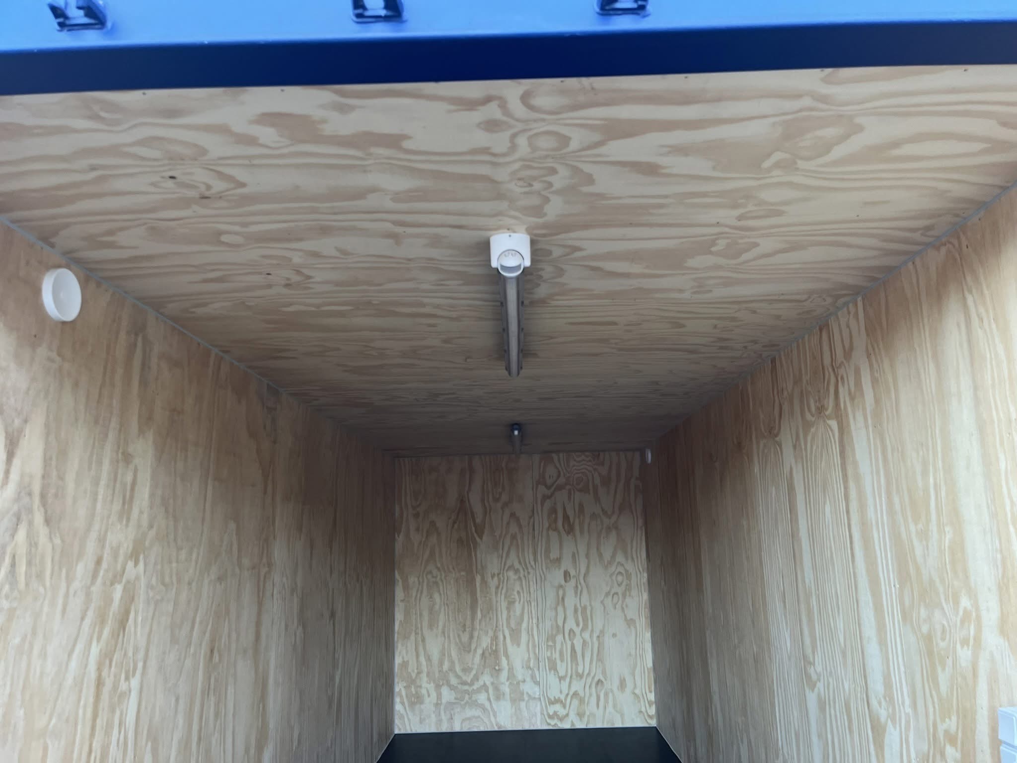 20 fots isolerad container blå marine loftsbelysning