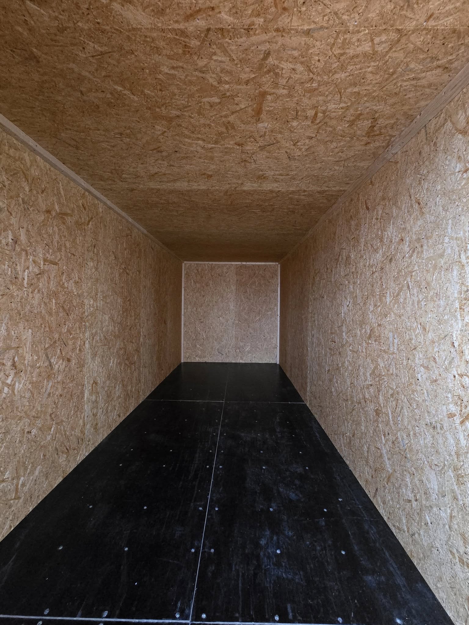 Isoleret container hvid interiör