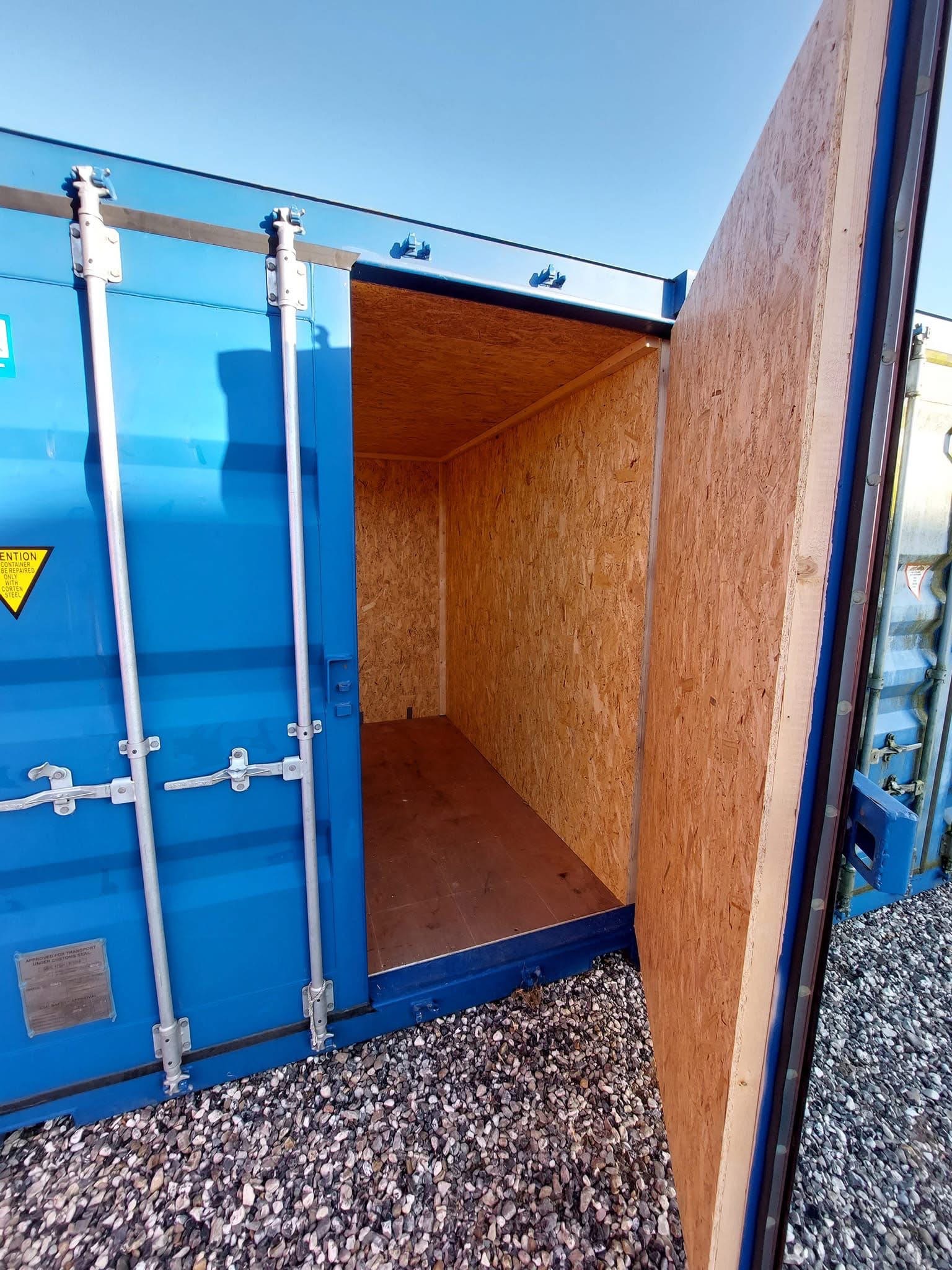 10 fots isolerad container åben dør