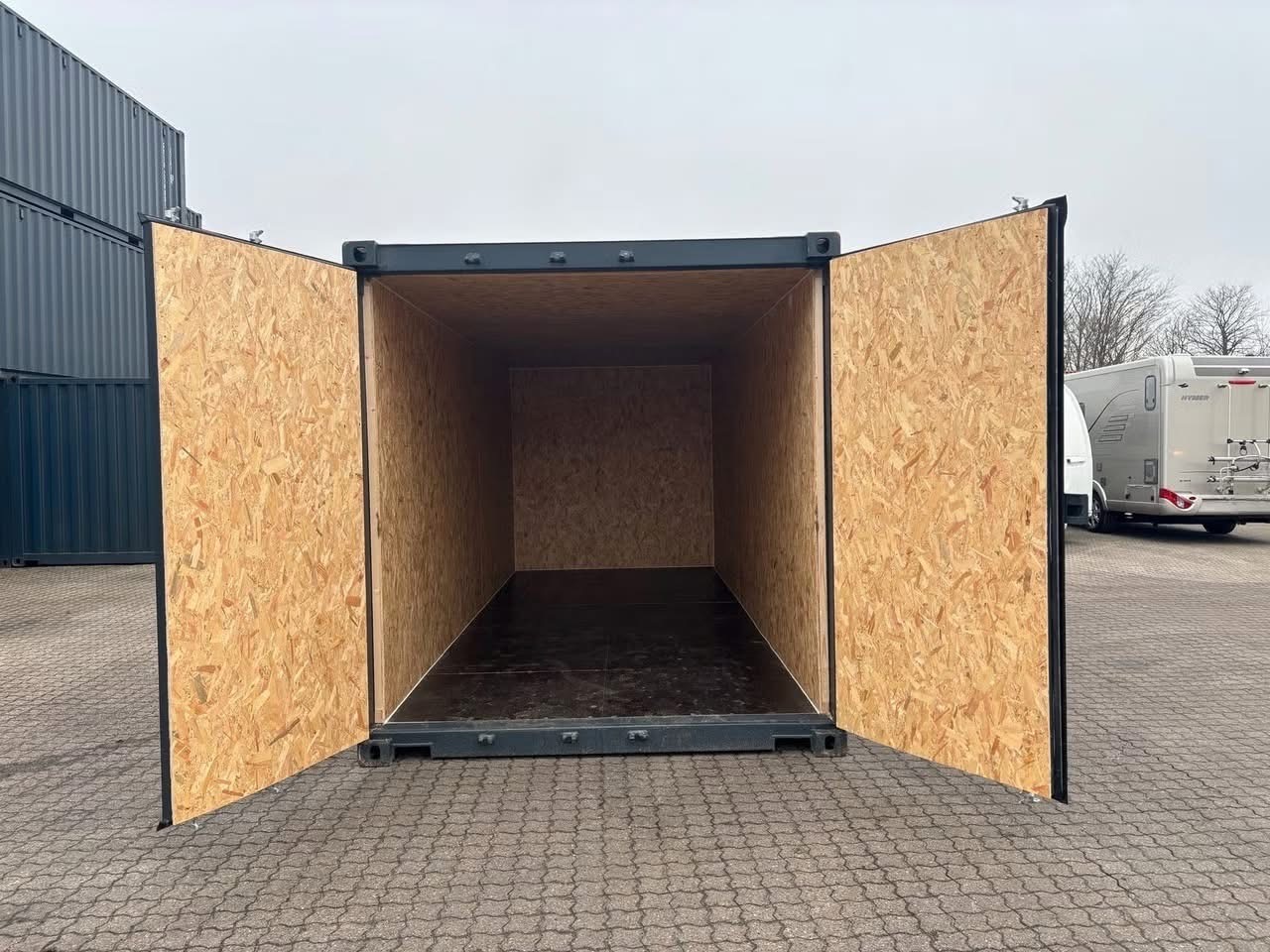 20 fots isolerad container åben dør