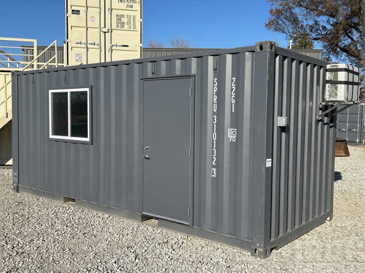 20 fots grå kontorcontainer facade dør