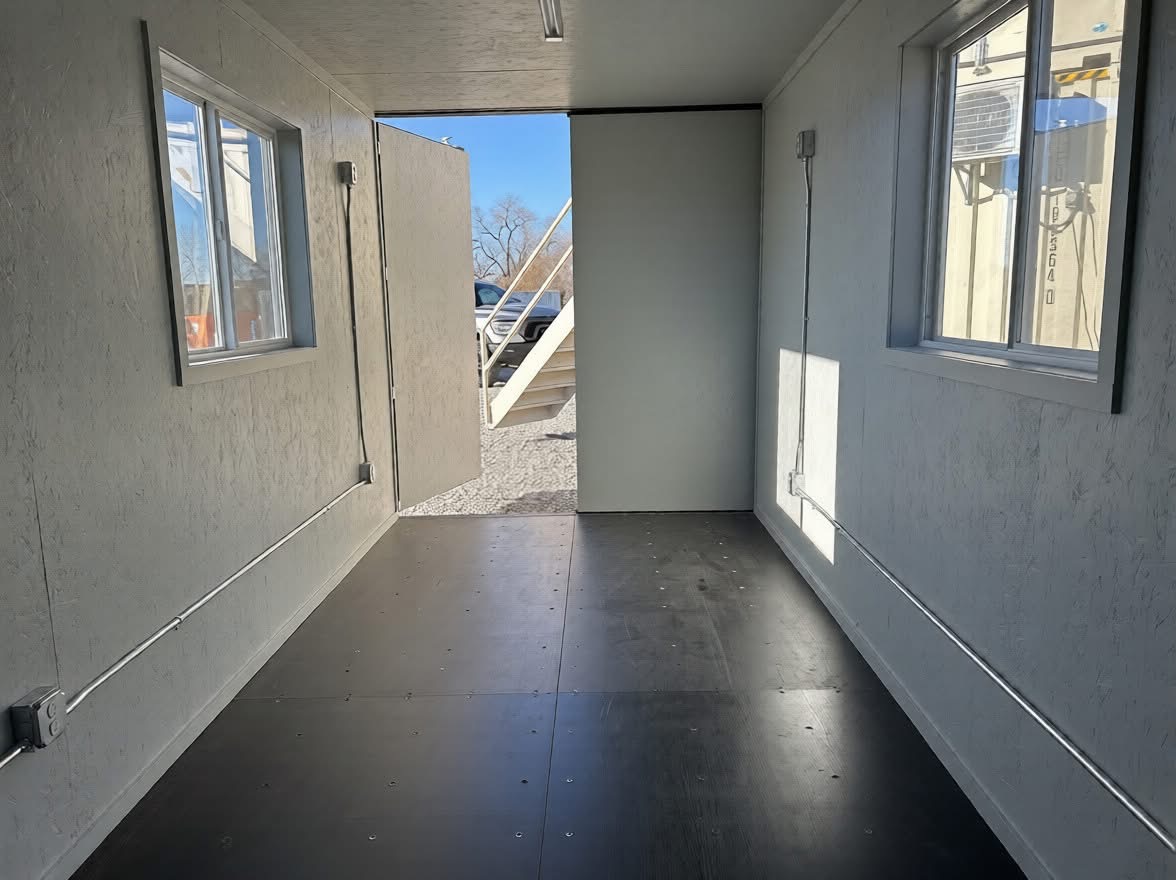 20 fots grå kontorcontainer intérieur åben