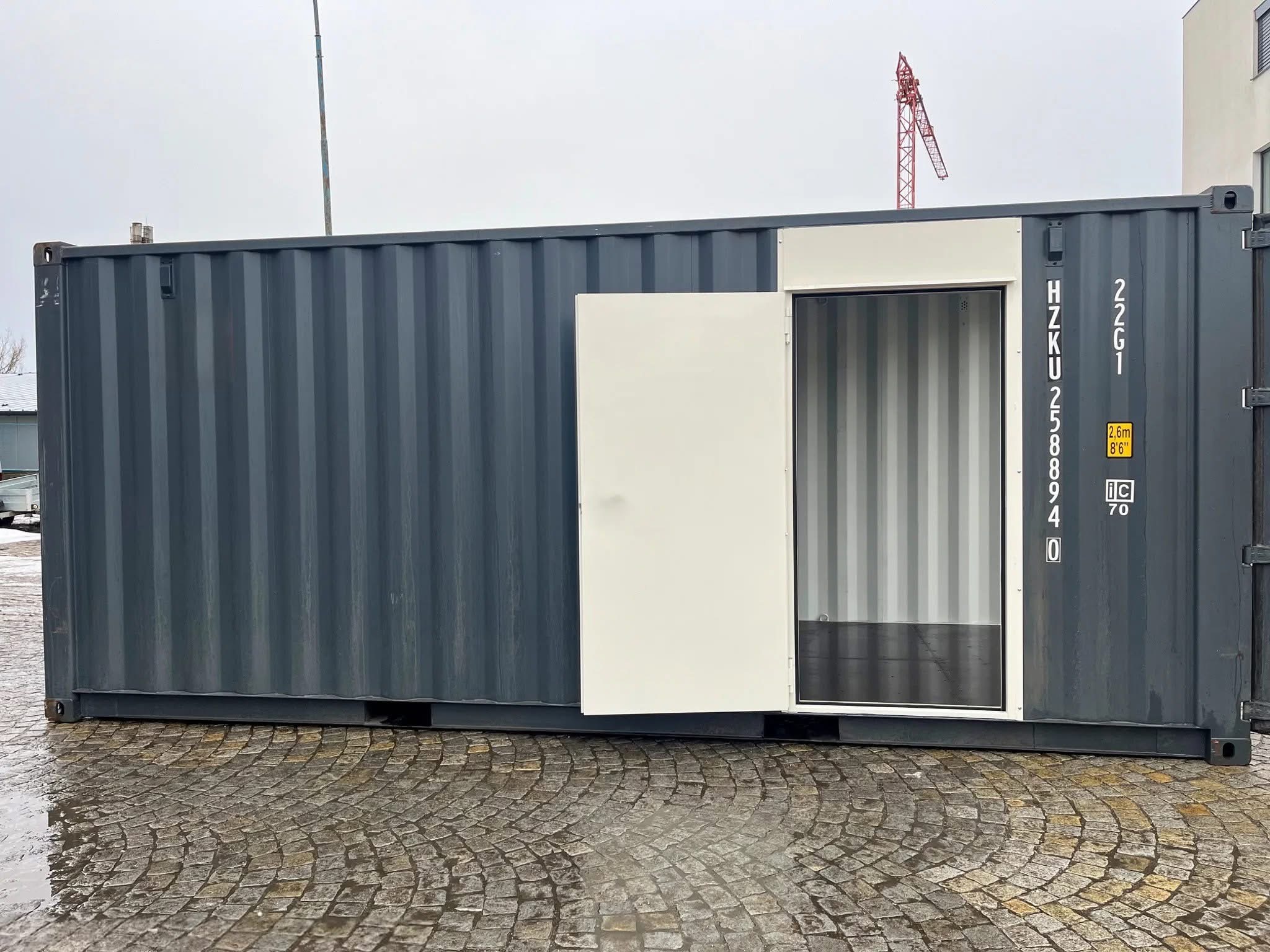 20 fots container antracitgrå stålpersondør ouverte